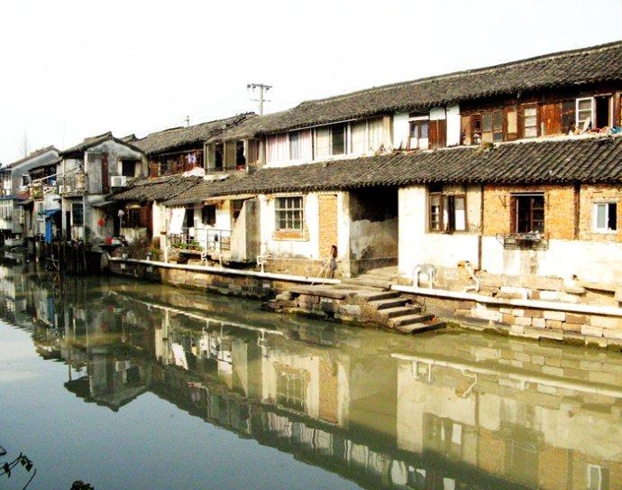 巧变同色