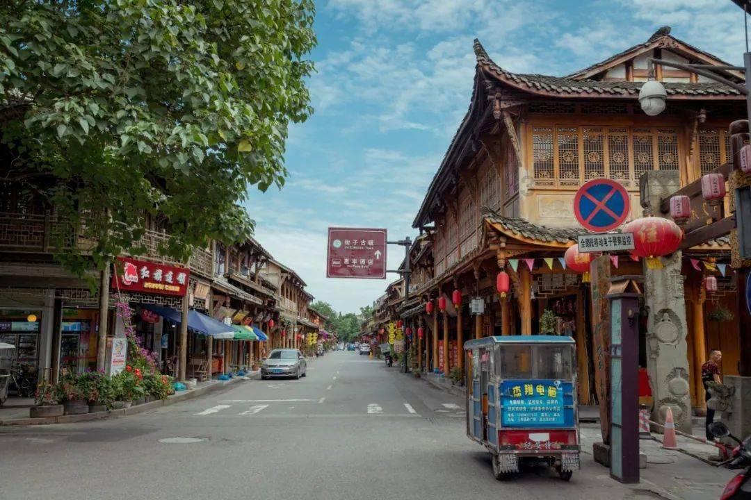 迷路的可爱女宝宝